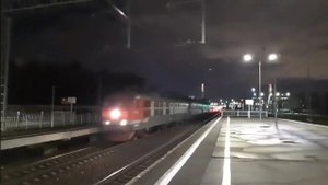 Ночные поезда на главном ходу Октябрьской железной дороги