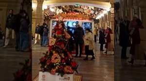 Вечерняя прогулка по Красной площади.Традиционный парад ёлок в ГУМе-10.12.2024 год.