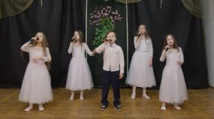 А.Петряшева "Небо", исп. вокальный ансамбль "Капельки"