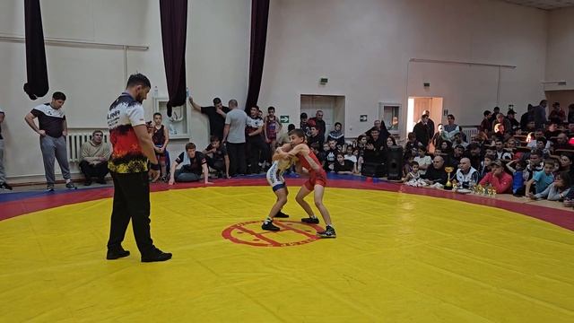 Беслекоев -Шафиев Давид 1/2 - 32 кг/Клуб"АРС"Донгарон/14.10.2023/ смотреть онлайн