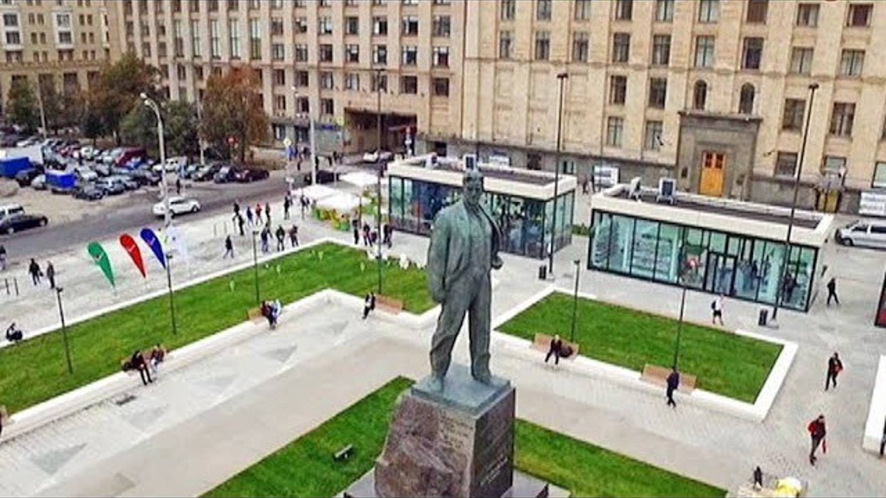 ВСТРЕЧА ИСКУССТВА И ИСТОРИИ: ТРИУМФАЛЬНАЯ ПЛОЩАДЬ!!! #россия #москва #поездка #отпуск #маяковский