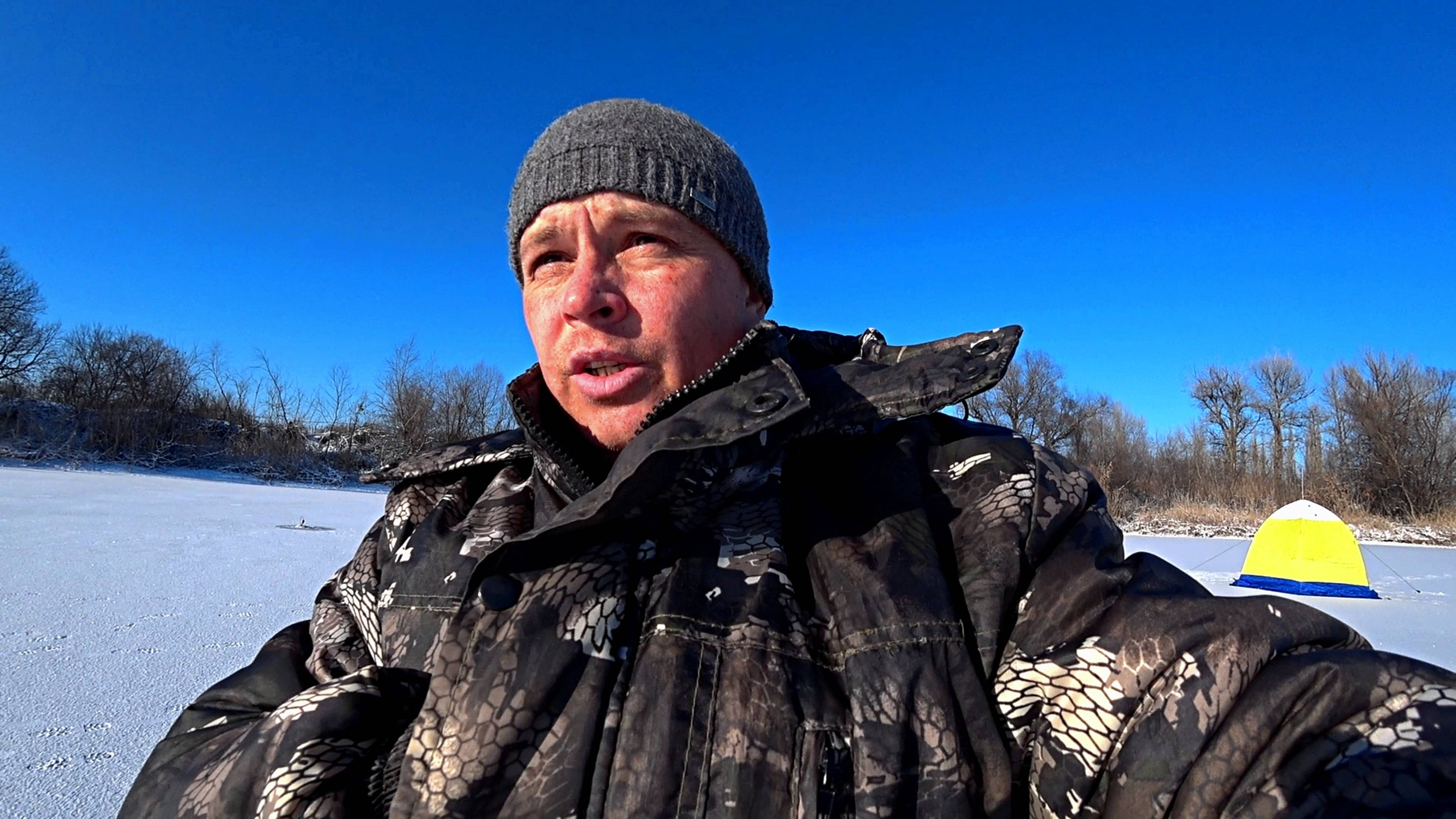 Первый. Рыбалка с палаткой. Жерлицы на щуку.