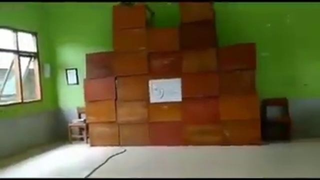 Bermain sound system di kelas смотреть онлайн