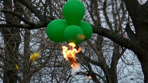 ПОДЖИГАЕМ ШАРИКИ С ВОДОРОДОМ