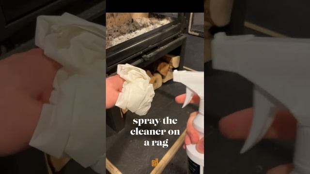 Как правильно очистить стекло печи или камина от сажи?  Dik Geurts  Советы и рекомендации