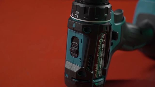 Аккумуляторный шуруповерт MAKITA DDF 482 смотреть онлайн