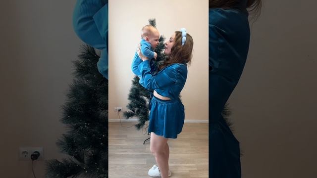 Как у вас с новогодним настроением?✨💫

У меня настроение - полный jingle bells