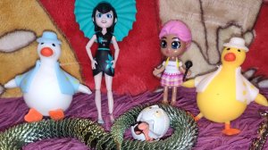 Много мелкоты, малышка Мэвис из отеля Трансильвания, змея 3Д и два весёлых гуся