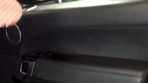 How to remove Front Door Cards on Range Rover L405