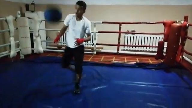 Бокс. Доппен жұмыс жасау. Упражнения с мячом. смотреть онлайн