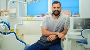 Мельниченко Павел Александрович, стоматолог-хирург, имплантолог