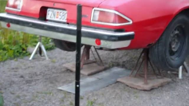 1974 Chevrolet Camaro Z28 with open headers смотреть онлайн