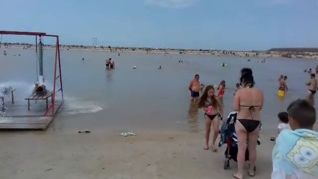 Счастливцево, Солёные озёра