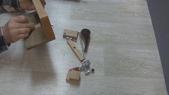 Как изготовить самодельную каретку на фрезерный станок. Handmade movable carriage.