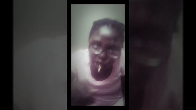 Hot and spicy ramen noodle challenge (SIRACHA) смотреть онлайн