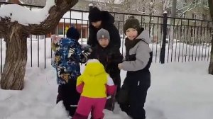 Окружающий мир. "Как зимой помочь птицам? " 1 класс