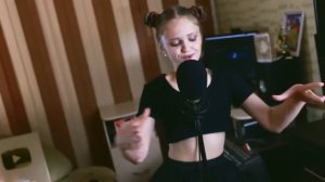 КОРОЛЕВА ТАНЦПОЛА     Ксения Левчик     cover Джаро & Ханза скачатьвидеосютуба рф