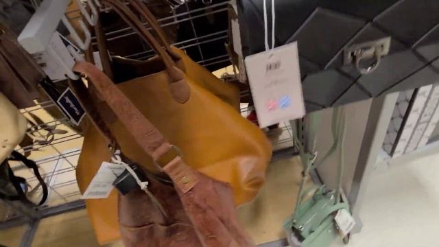 Marshall's! so much Coach! Patricia Nash Clearance!! Michael Kors Kate Spade too! смотреть онлайн