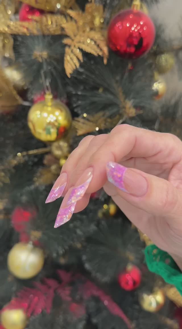 Арочное моделирование ногтей.