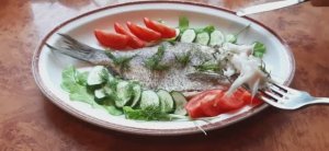 Лещ запеченный в соли