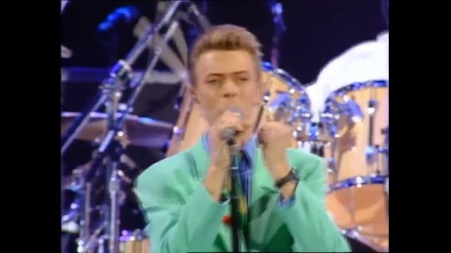 Queen + Mick Ronson y David Bowie - Heroes (The Freddie Mercury Tribute Concert 1992) смотреть онлайн