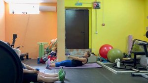 Круговая тренировка с гантелями