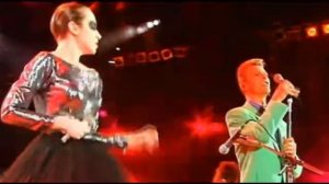 David Bowie , Queen & Annie Lennox - Under Pressure . Freddie Mercury Tribute Concert nel 1992