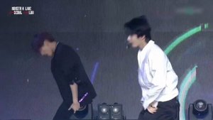 몬스타엑스 MONSTA X LIVE FROM SEOUL WITH LUV - MONSTA TRUCK