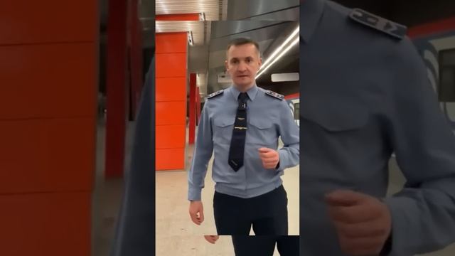 Страшное ЧП в МЕТРОПОЛИТЕНЕ @PROMETRO  #shorts #ЧП #машинистметро #метрополитен