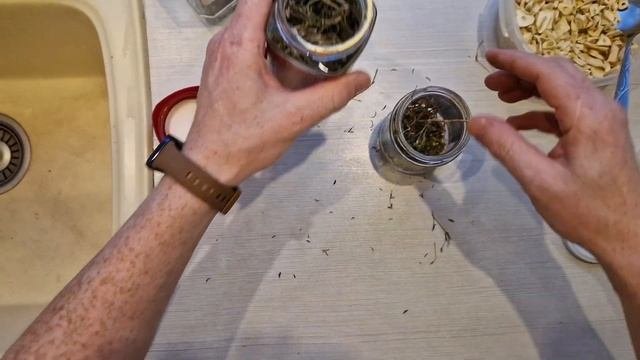 Заправка для салата. Масляная заправка. Ароматная заправка для салата или гарнира.