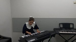 Г.Гладков «Дуэт Принцессы и Короля». Исполняет Фадина София, 8 лет.