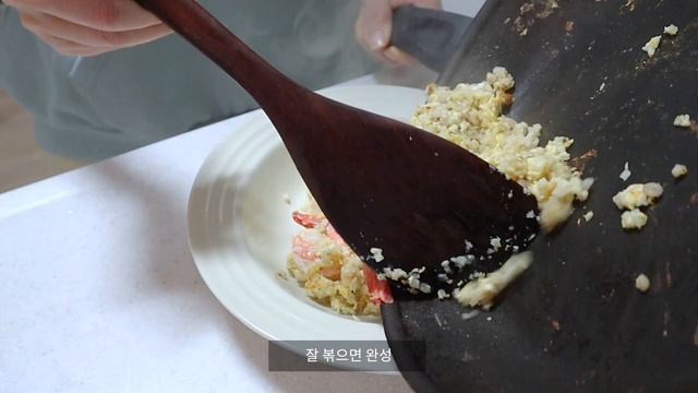 먹방브이로그 VLOG: 다이어트 이후 일반식이 두려운 분들을 위한 식단과 빵 먹는 브이로그 (ft.코코로카라, 바나나푸딩, 레몬치즈케익쿠키, 인절미아몬드, 컬리플라워볶음밥)