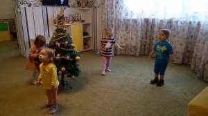 Песенка для малышей "Блестят на ёлке бусы!"