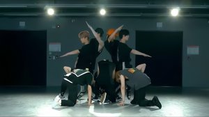 Stray Kids (스트레이 키즈) - 'Good’s Menu' dance practice mirrored