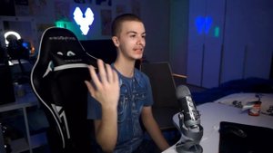 ИВАН ЗОЛО СПЕЛ СВОЙ ТРЕК БЕЛЫЙ СНЕГ НА СТРИМЕ НЕКОГЛАЯ