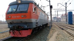 ЧС2К-931 заезжает в депо Белово