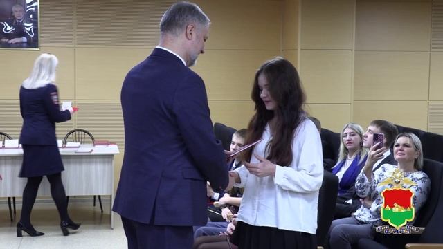 В Брянске состоялась церемония вручения первых паспортов гражданина Российской Федерации