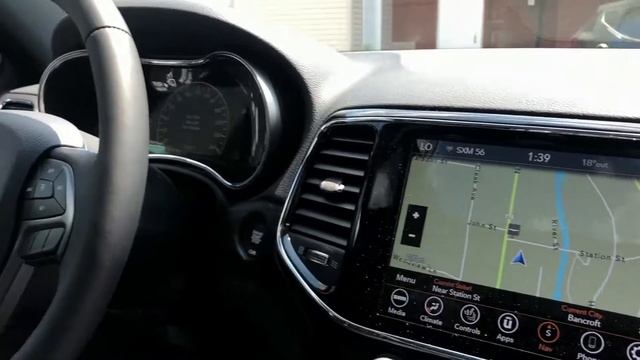 2019 'Diamond Black Crystal' Jeep Grand Cherokee Laredo Upland 4x4