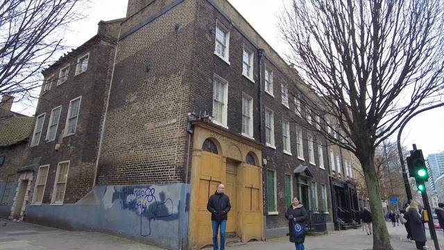 Whitechapel is the British Banglatown, area in East London in Tower Hamlets. London Vlog 🇬🇧🇧🇩 смотреть онлайн