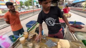 Знаменитая Dolly Bhai Sodawala  из Калькутты | Индийская уличная еда. Индийский ASMR