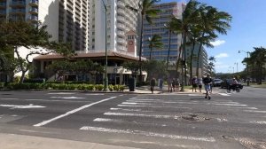 HAWAII PEOPLE  2 Hours - Walking on the Beach and Street in Waikiki Compilation #vacation  #walking