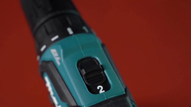 Аккумуляторная дрель-шуруповерт MAKITA DDF483Z смотреть онлайн