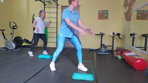Степ-аэробика. Базовый уровень