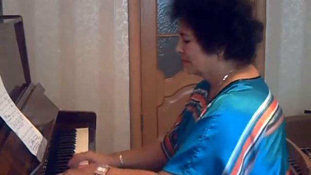 MOMENATRE  DA  MENATREBI  СКУЧАЮ И  ГРУЩЮ исп. ЛАРА  ВЫСОЦКАЯ