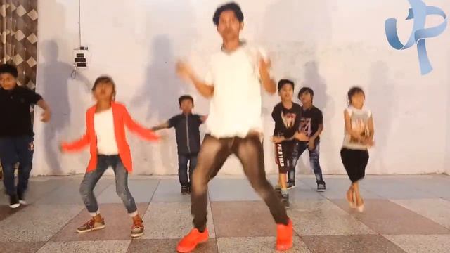 Baaghi 2 Mundiyan Song Tiger Shroff, Disha Patani dance by Unique dance academy смотреть онлайн