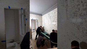 Не просите, не скажу чем покрыли широкоформатную столешницу) Зачем покрыли?