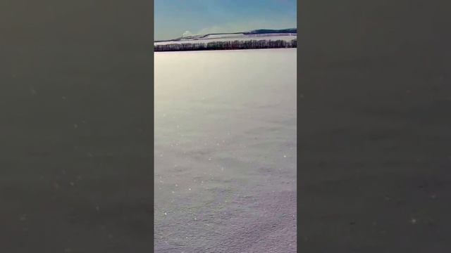 Зимнее сияние: Полет над снежными полями