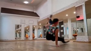 Педагог Денис Рычков →