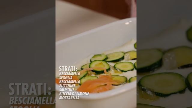LASAGNE BIANCHE SALMONE E ZUCCHINE Ricetta Facile - Fatto in Casa da Benedetta смотреть онлайн