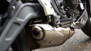 2017 Kawasaki Ninja 650 - Details and exhaust sound